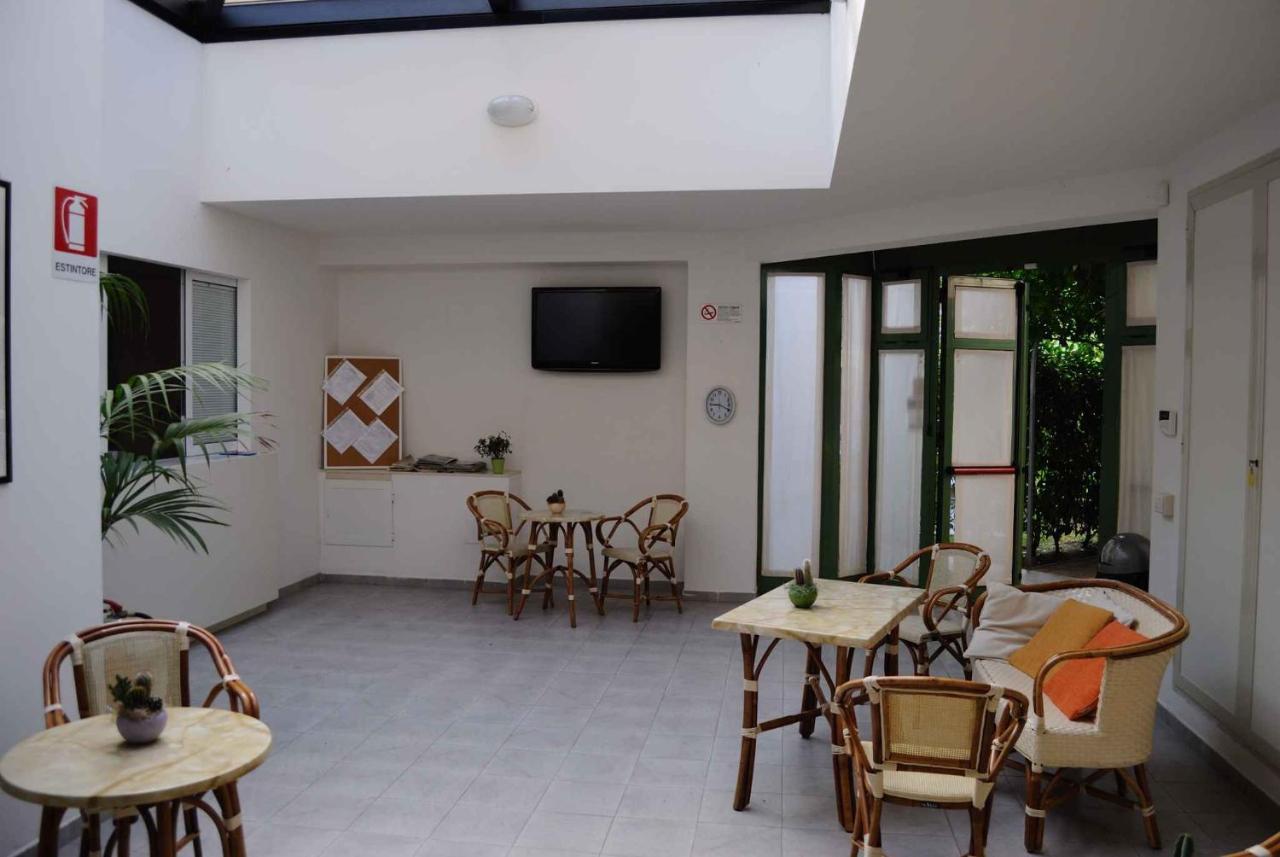 Apartment In Marina Di Massa - Toskana 24103 Zewnętrze zdjęcie